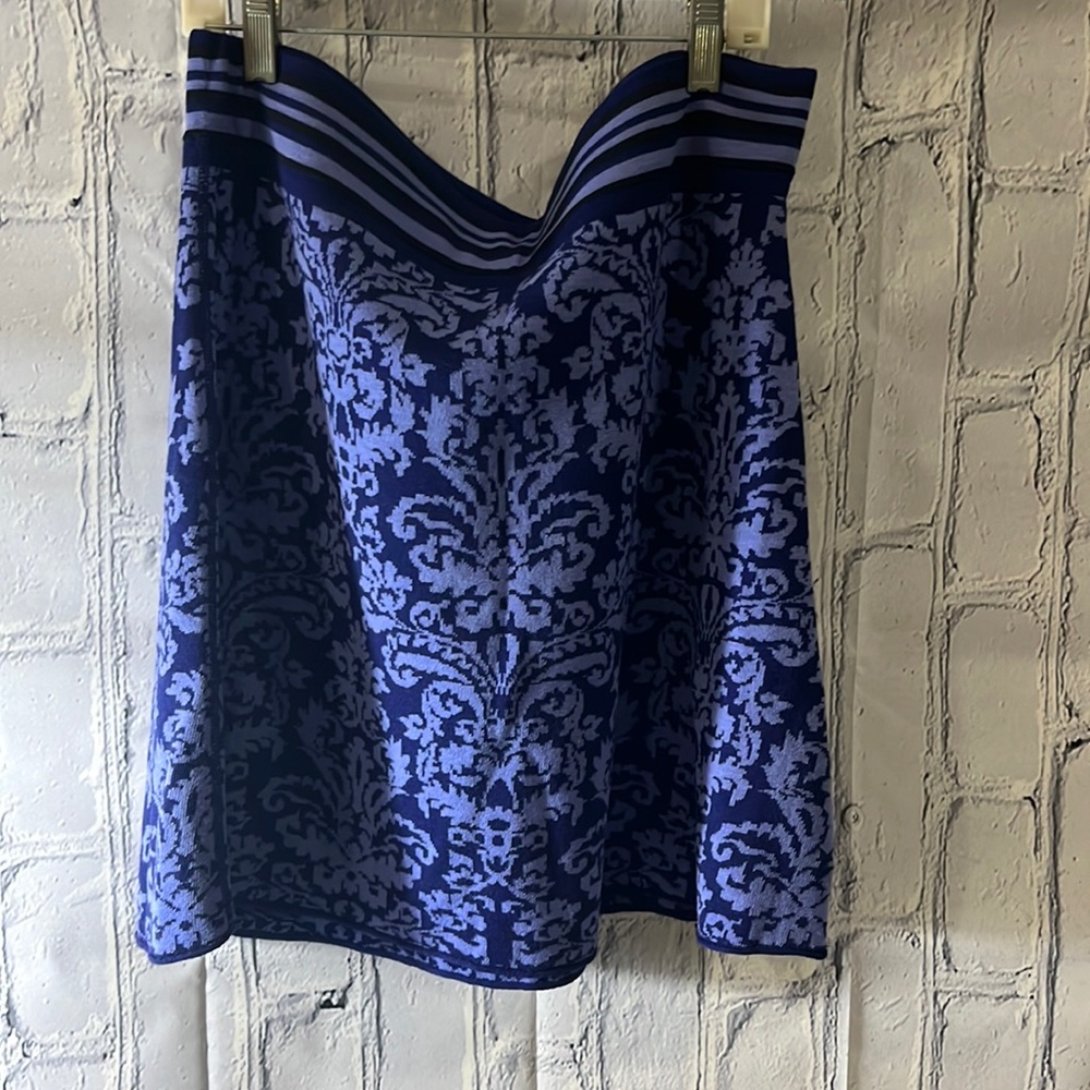 Beautiful NWT title nine knit sweater skirt size L purple